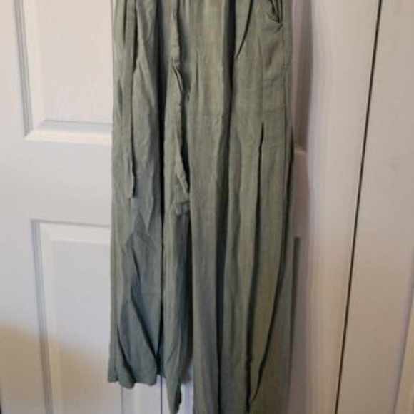 Soft Mint Green Linen Textured Jump Suit Size L - Fits M - Picture 2 of 4